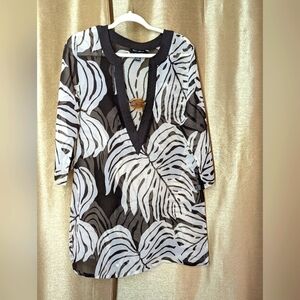 Club Z Collection:Brown & Cream Leaf Print Tunic, Sheer, Cover Up. Size Medium